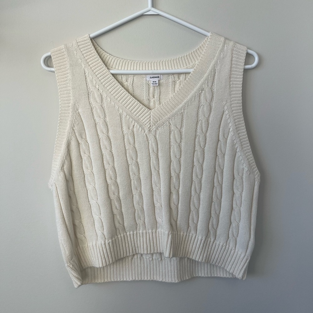 NWOT Garage Cable Knit Sweater Vest!